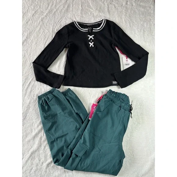 Justice Girl 2 Pc Set Teal Green Cargo Pants And Black BlouseSize M(10) NWT - Picture 1 of 11